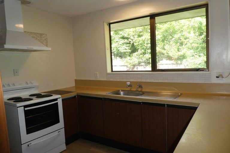 Photo of property in 2/14 Siska Place, Upper Riccarton, Christchurch, 8041