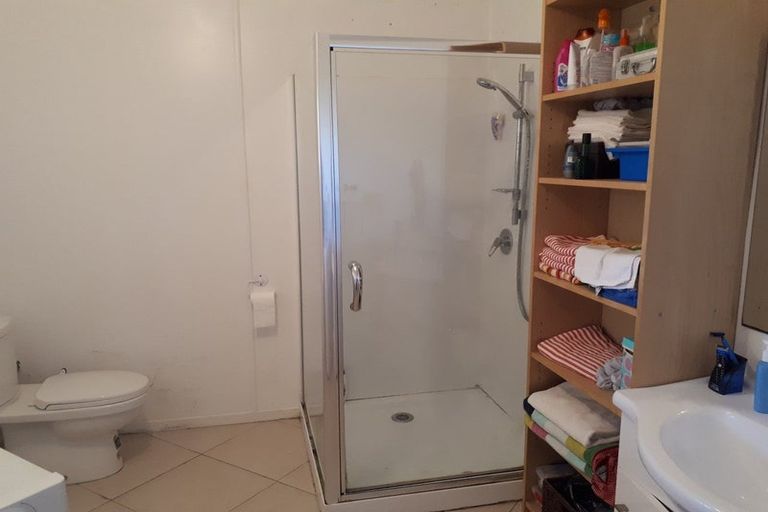 Photo of property in 76 Mellons Bay Road, Mellons Bay, Auckland, 2014