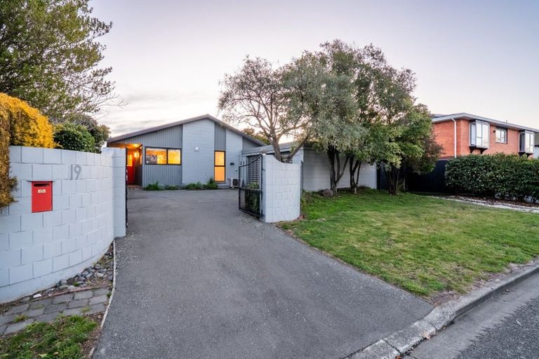 Photo of property in 19 Yellowstone Crescent, Burwood, Christchurch, 8083