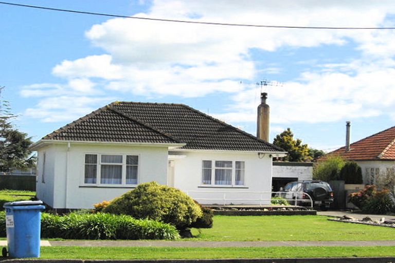 Photo of property in 151 Bartholomew Road, Levin, 5510