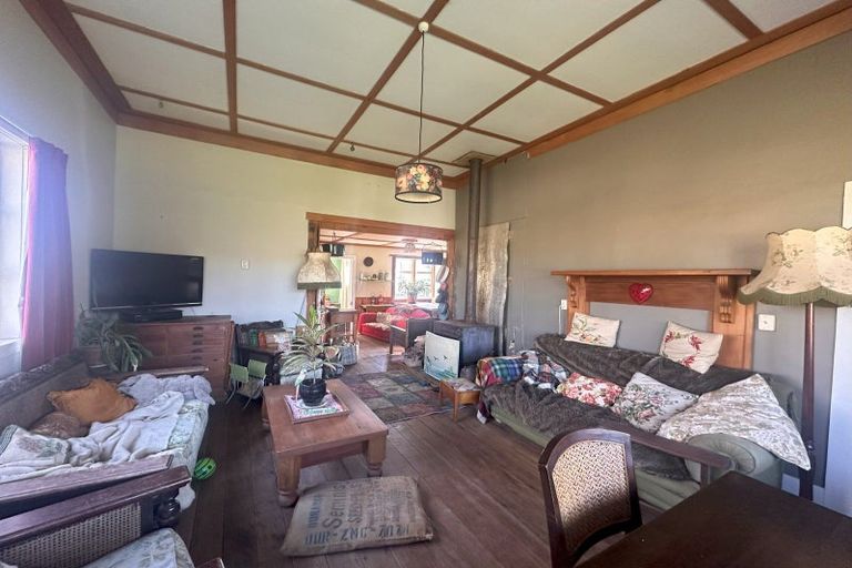 Photo of property in 30 Huia Street, Ohura, 3926