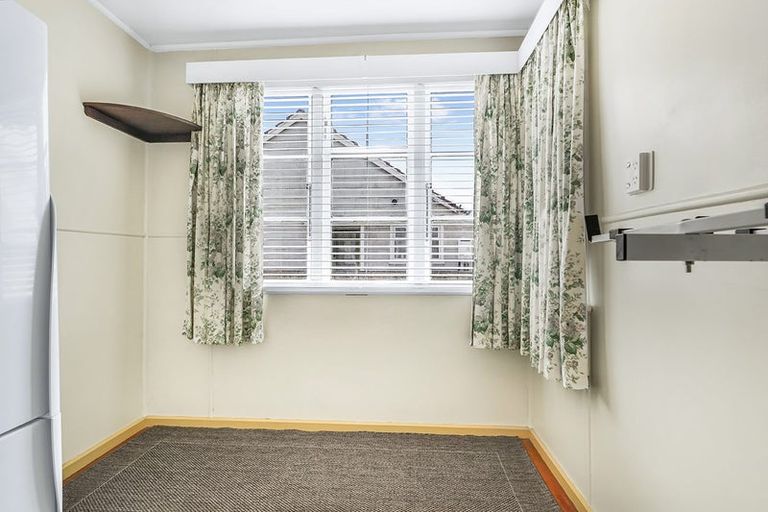 Photo of property in 1070 Heaphy Terrace, Fairfield, Hamilton, 3214