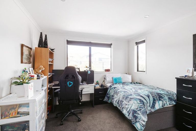 Photo of property in 1 Anglers Way, Omokoroa, 3114