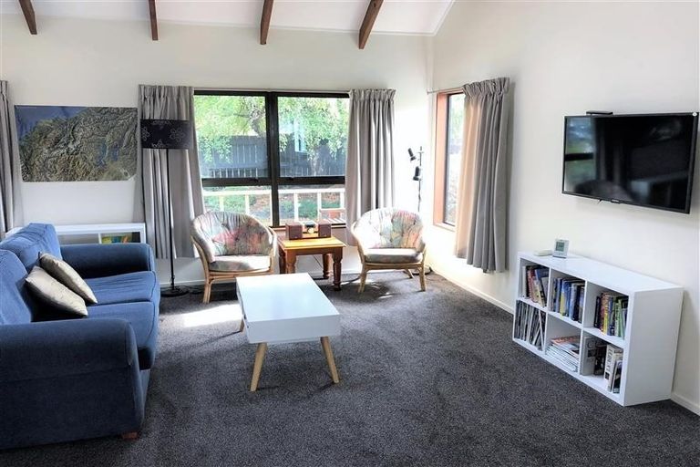 Photo of property in 28 Rata Street, Wanaka, 9305