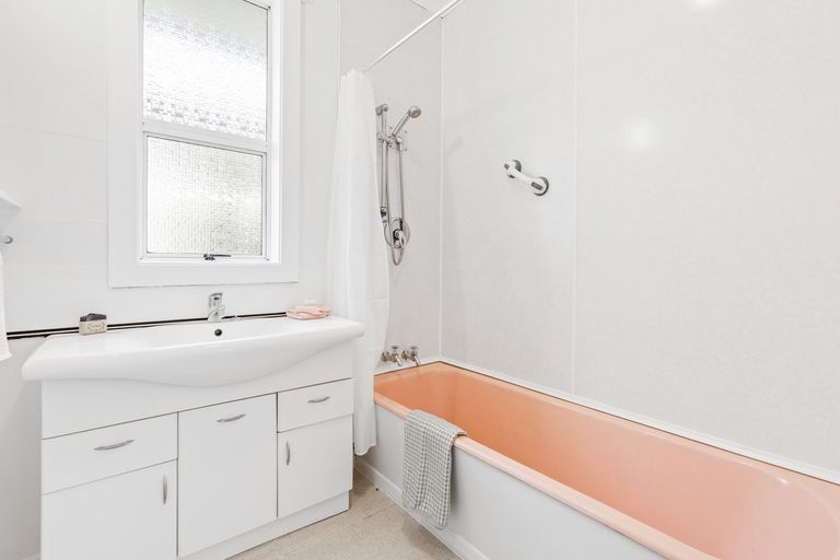 Photo of property in 57 Hargest Crescent, Saint Kilda, Dunedin, 9012