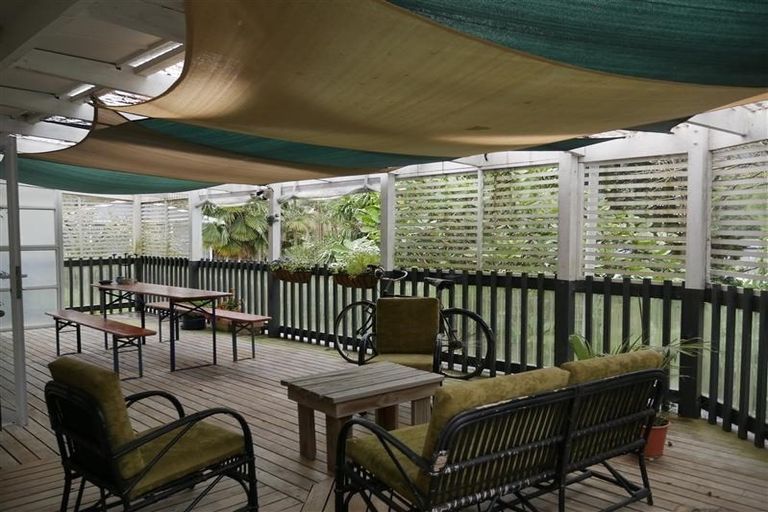 Photo of property in 9 Willow Place, Horahora, Whangarei, 0110