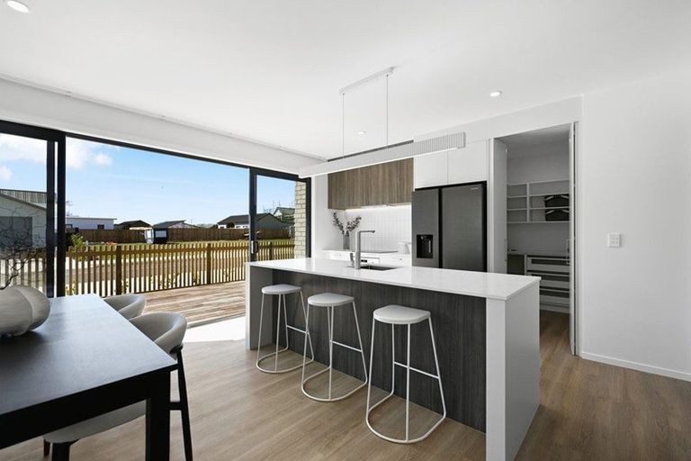 Photo of property in 63 Kelly Road, Cambridge, 3434