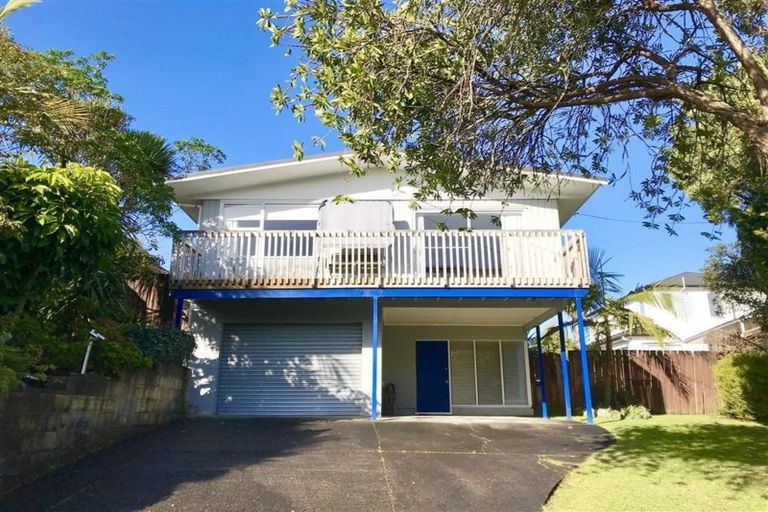 Photo of property in 61 Sheridan Drive, New Lynn, Auckland, 0600