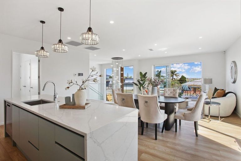 Photo of property in 39c Sorrel Crescent, Bucklands Beach, Auckland, 2012