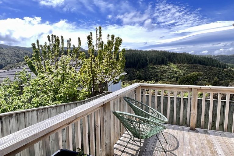 Photo of property in 25 Mcewen Crescent, Riverstone Terraces, Upper Hutt, 5018