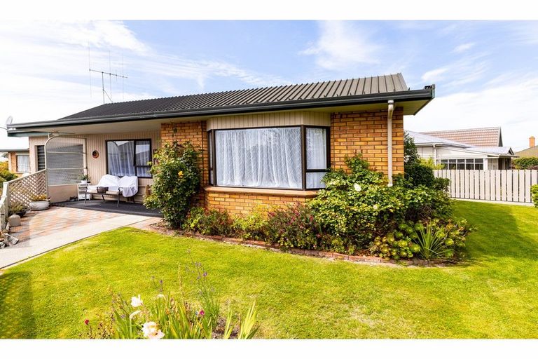 Photo of property in 1/89 Avenue Road, West End, Timaru, 7910