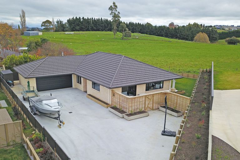 Photo of property in 11 Dove Place, Holmes Hill, Oamaru, 9401