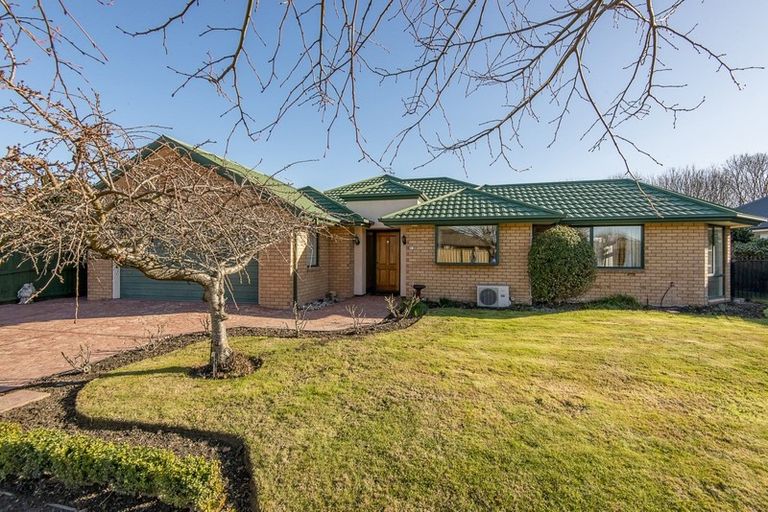 Photo of property in 31 Providence Place, Redwood, Christchurch, 8051