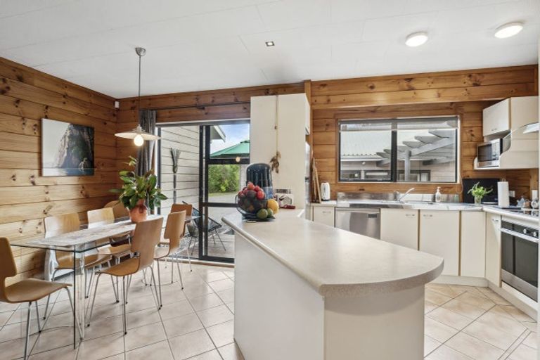 Photo of property in 331 Point Wells Road, Point Wells, 0986