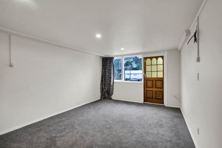 Photo of property in 59 Clawton Street, Westown, New Plymouth, 4310