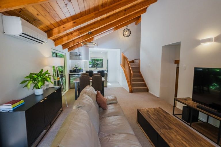 Photo of property in 107 Wirihana Road, Titirangi, Auckland, 0604