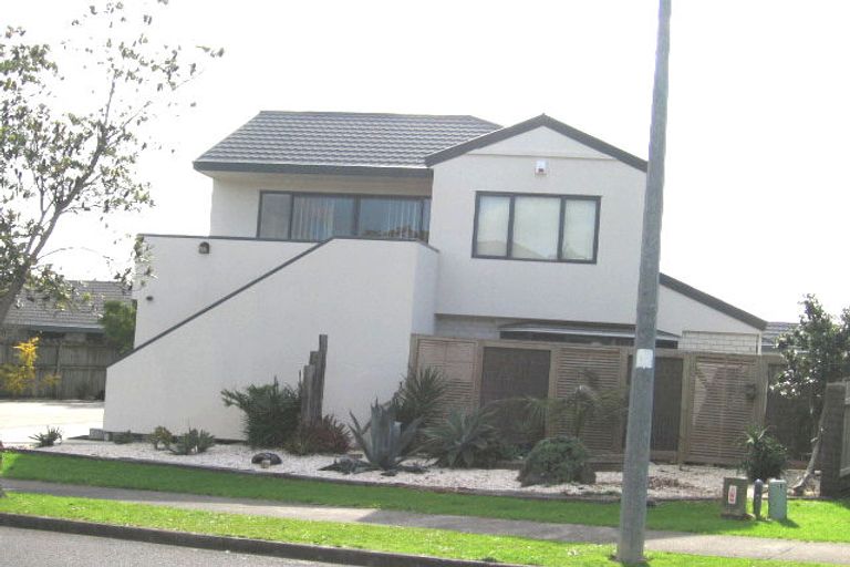 Photo of property in 4 Simmental Crescent, Somerville, Auckland, 2014
