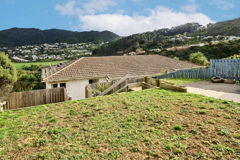 Photo of property in 42 Victory Avenue, Karori, Wellington, 6012