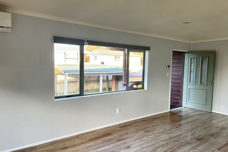 Photo of property in 23a Ranui Avenue, Ranui, Auckland, 0612