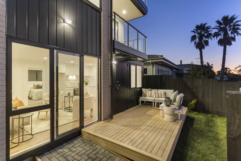 Photo of property in 64c Yeovil Road, Te Atatu Peninsula, Auckland, 0610