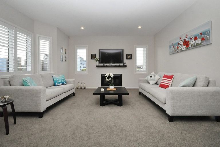 Photo of property in 41 Bayvista Drive, Karaka, Papakura, 2113