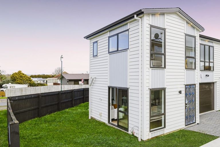 Photo of property in 559a Great South Road, Rosehill, Papakura, 2113