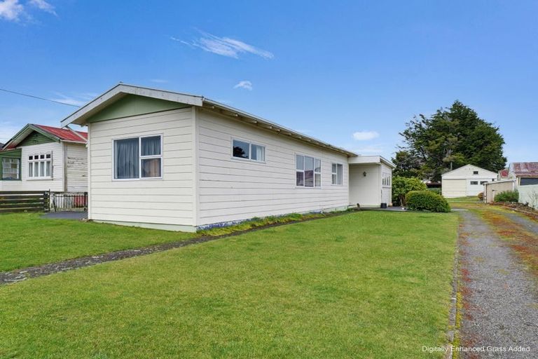 Photo of property in 50 Pitt Street, Raetihi, 4632