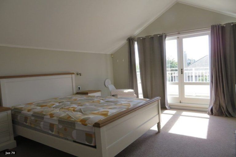 Photo of property in 16a Clifton Road, Hauraki, Auckland, 0622