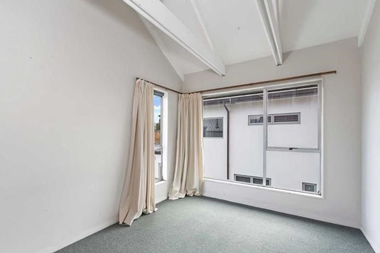 Photo of property in 103a Fendalton Road, Fendalton, Christchurch, 8014