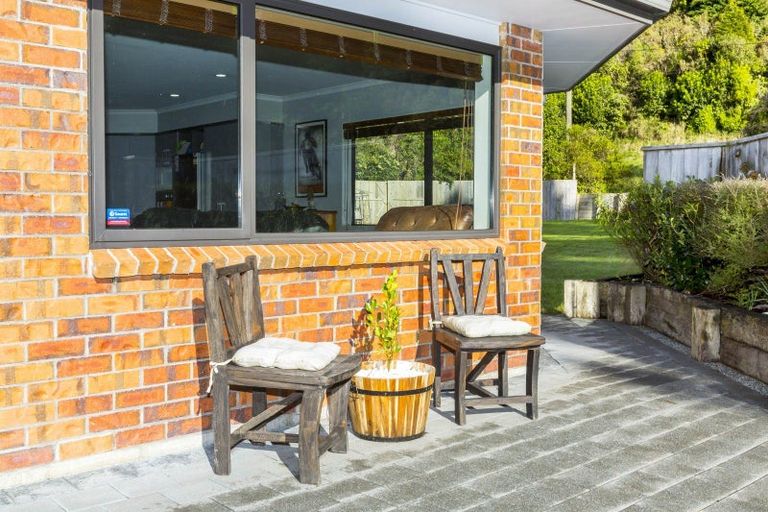 Photo of property in 1845 State Highway 2, Kaitoke, Upper Hutt, 5018