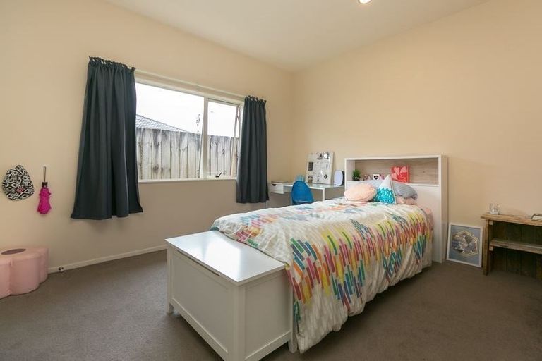 Photo of property in 51 Penrod Drive, Bell Block, New Plymouth, 4312