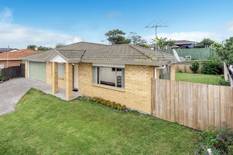 Photo of property in 46 Robert Ross Place, Clendon Park, Auckland, 2103