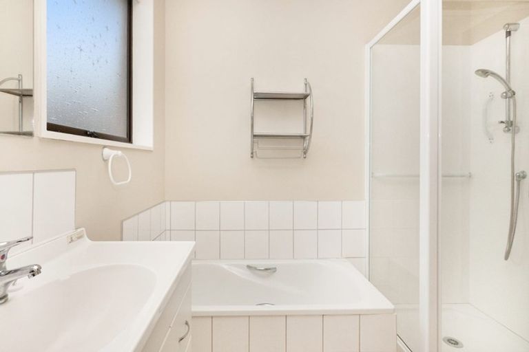 Photo of property in 32b Laing Crescent, Heathcote Valley, Christchurch, 8022