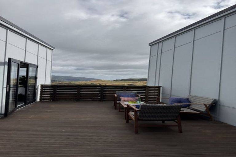 Photo of property in 63 Cedarwood Street, Woodridge, Wellington, 6037