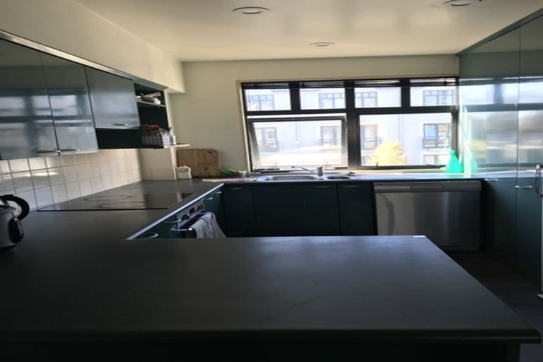 Photo of property in 34 Latimer Square, Christchurch Central, Christchurch, 8011