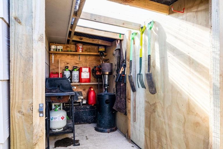 Photo of property in 8 Alfredton Road, Eketahuna, 4900