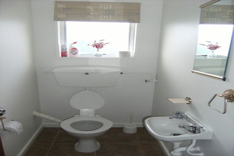 Photo of property in 2/39 Waimairi Road, Upper Riccarton, Christchurch, 8041