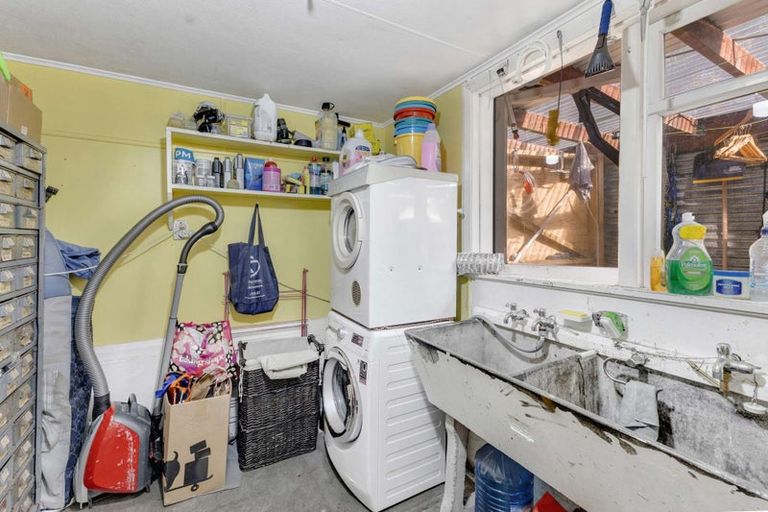 Photo of property in 46 Parsons Street, Vogeltown, New Plymouth, 4310