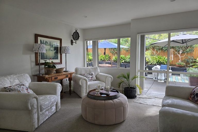 Photo of property in 4/24 Eversleigh Road, Belmont, Auckland, 0622