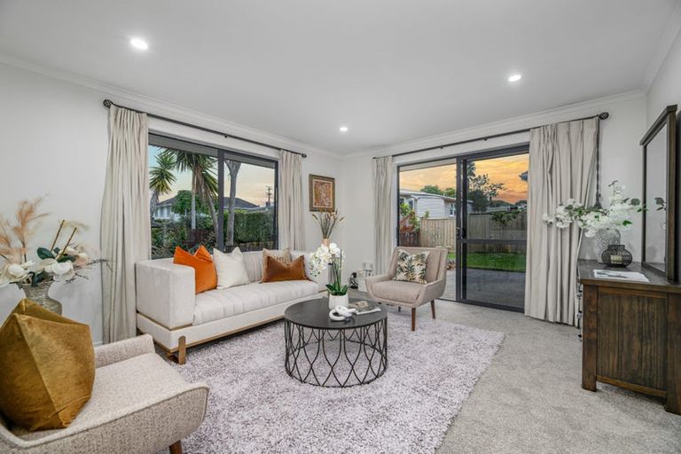 Photo of property in 62 Waitaki Street, Henderson, Auckland, 0612