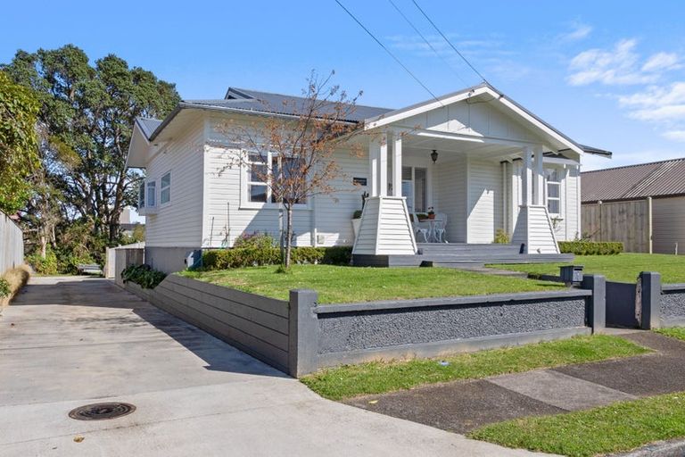 Photo of property in 4 Dartmoor Avenue, Westown, New Plymouth, 4310