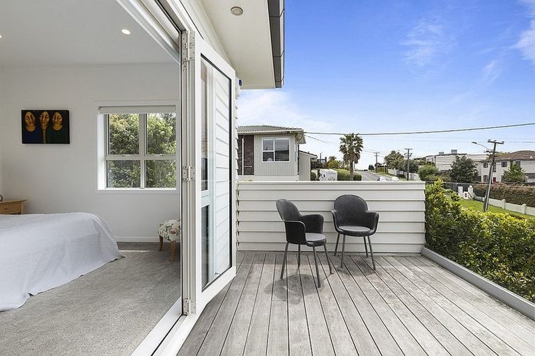 Photo of property in 26 Beach Road, Castor Bay, Auckland, 0620