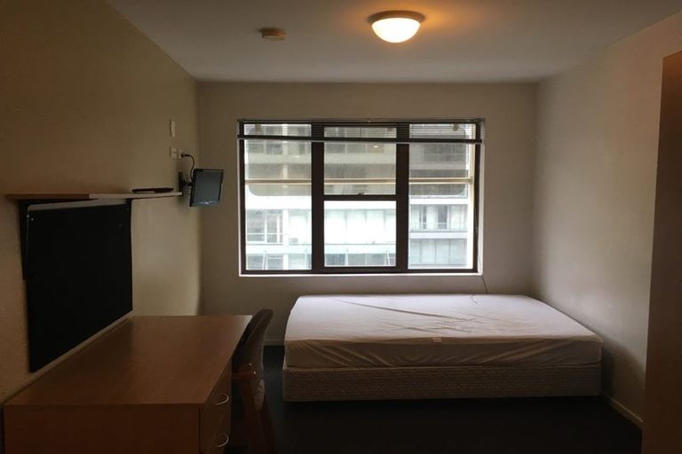 Photo of property in Orange Apartments/victoria Centr, 403/169 The Terrace, Wellington Central, Wellington, 6011