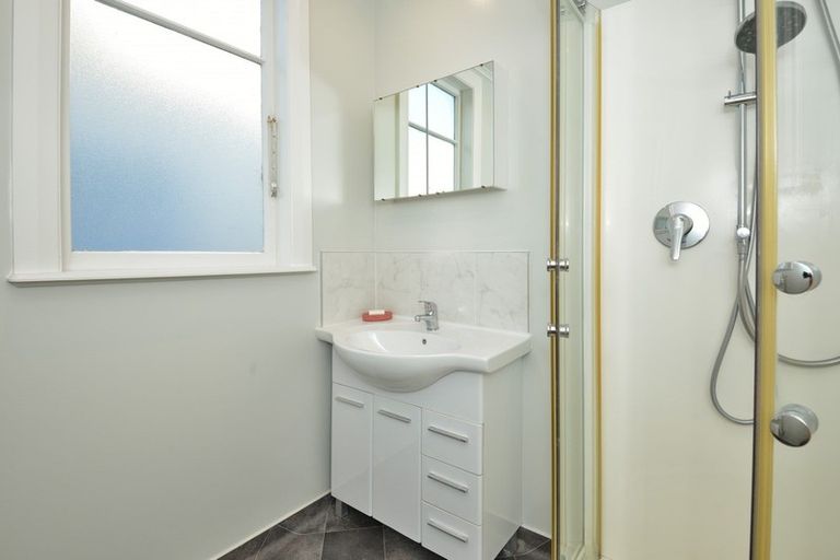 Photo of property in 295 Aberdeen Road, Gisborne, 4010