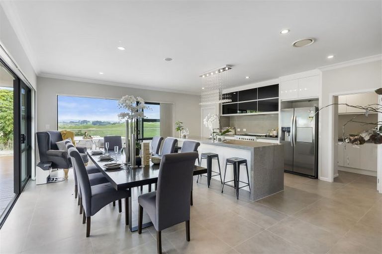 Photo of property in 719 Redoubt Road, Flat Bush, Auckland, 2019