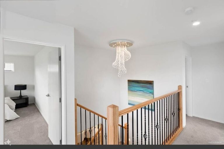 Photo of property in 513d West Coast Road, Glen Eden, Auckland, 0602