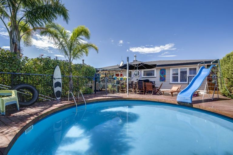 Photo of property in 56 Clarence Cox Crescent, Pirimai, Napier, 4112