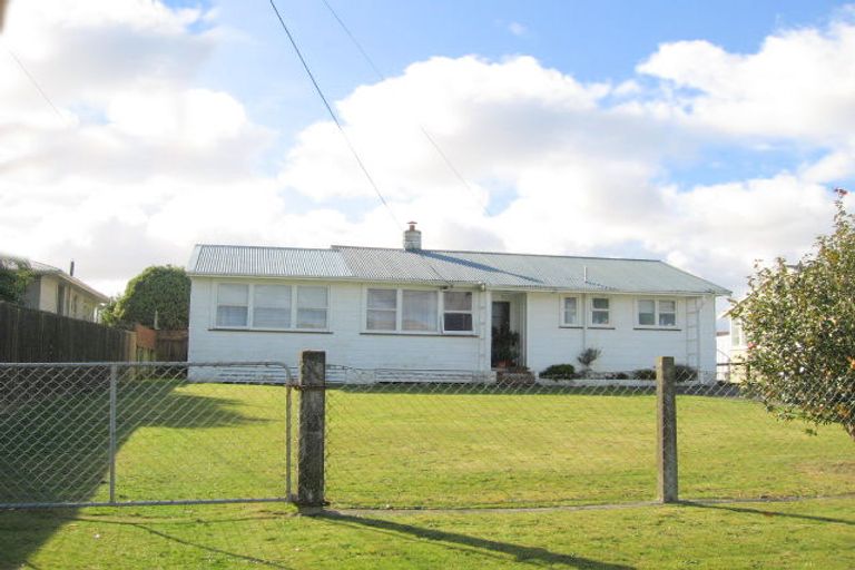 Photo of property in 13 Collins Crescent, Feilding, 4702