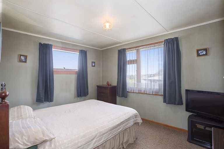 Photo of property in 9 Charles Street, East Gore, Gore, 9710