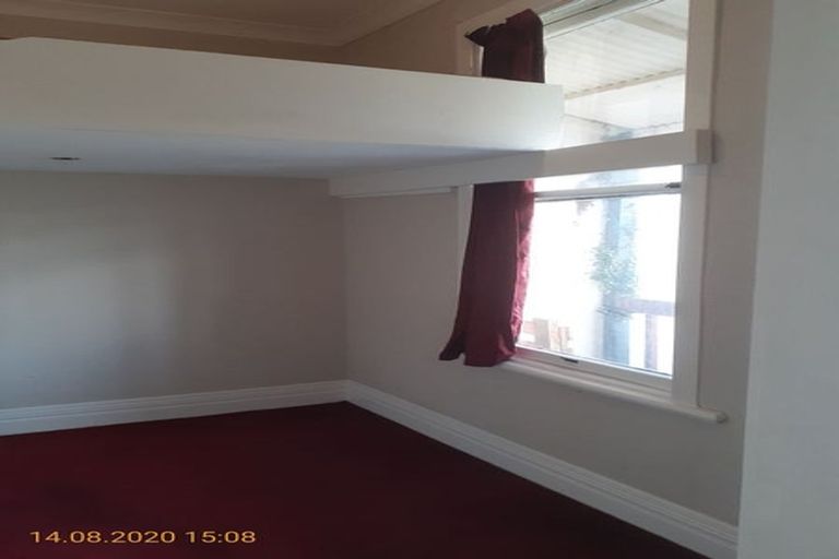 Photo of property in 6-10 Mudges Terrace, Newtown, Wellington, 6021